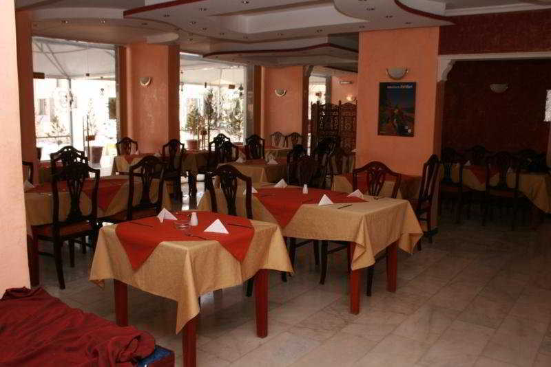 الجاردنز فندق 3*